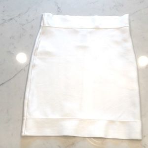 BCBG ivory mini bodycon skirt